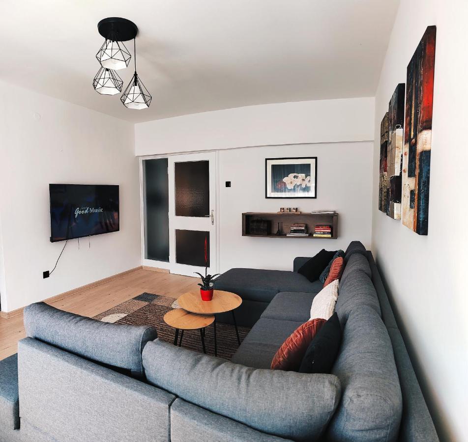Spacious And Modern Apartment In Town Center Konjic Eksteriør bilde