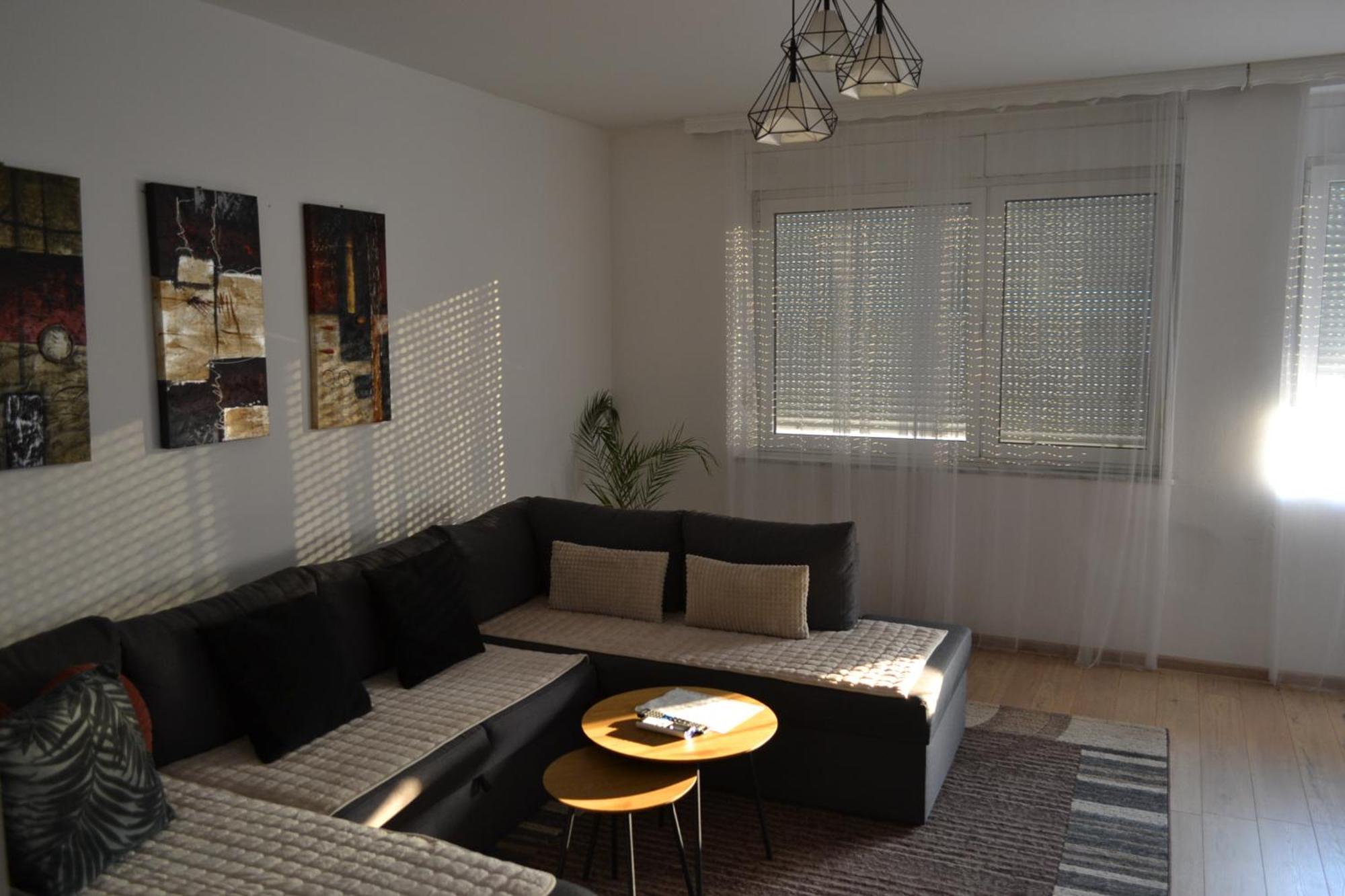 Spacious And Modern Apartment In Town Center Konjic Eksteriør bilde